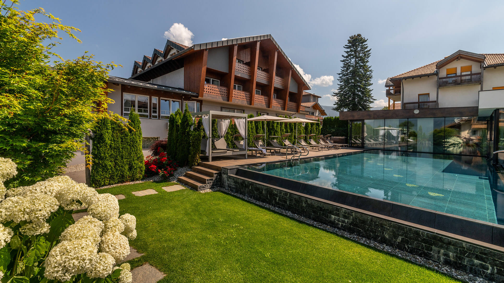 Hotel mit Garten & Terrasse im Grünen - Hotel Sun in Natz