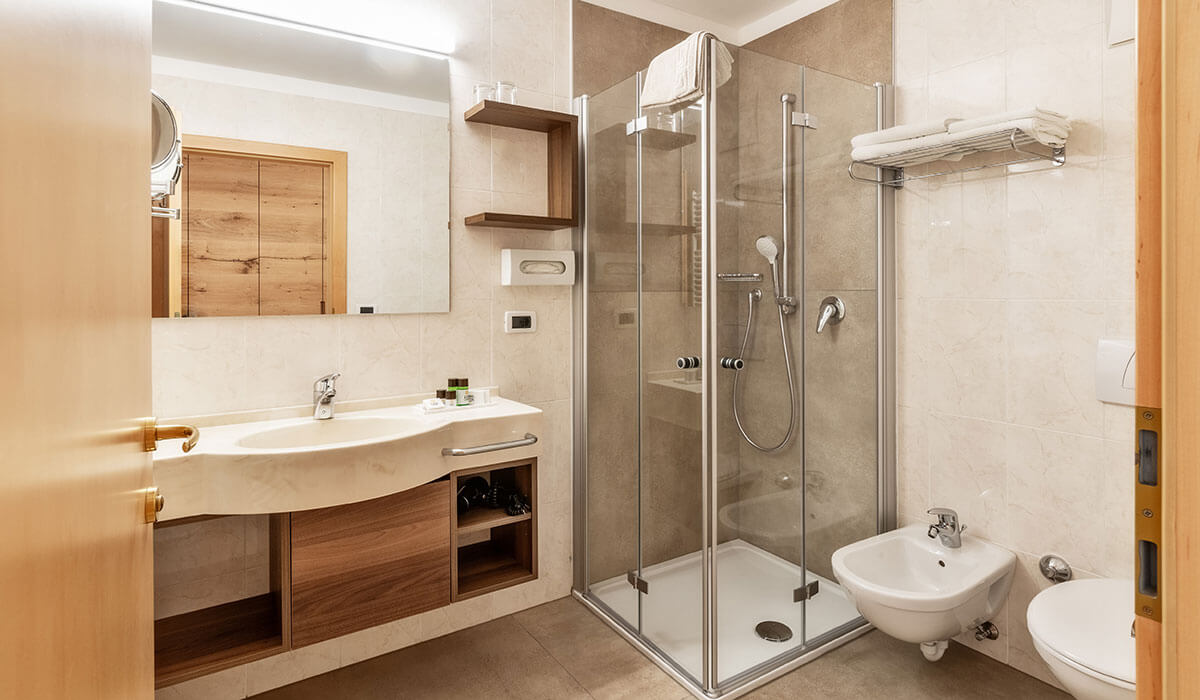 Zimmer - Golden Delicious - Badezimmer - Hotel Sun